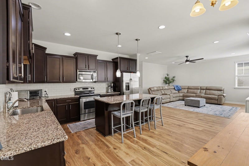 745 Lake Artesia Ln, Fuquay Varina, NC 27526