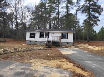 745 Mcarthur Rd, Fayetteville, NC 28311