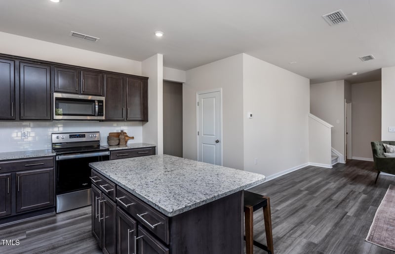 745 Richardson Dr, Sanford, NC 27330