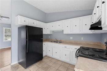 7451 Ryan St, Fayetteville, NC 28314