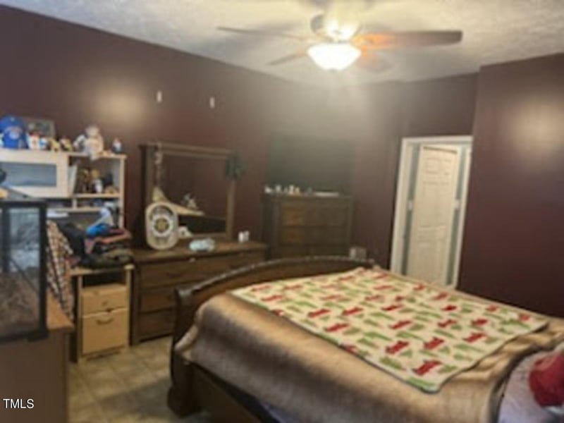 7452 Cedar Creek Rd, Fayetteville, NC 28312