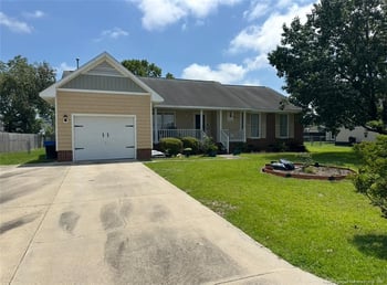7453 Avila Dr, Fayetteville, NC 28314