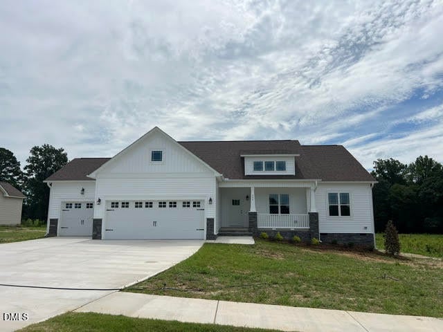 746 Olive Branch Dr, Smithfield, NC 27577