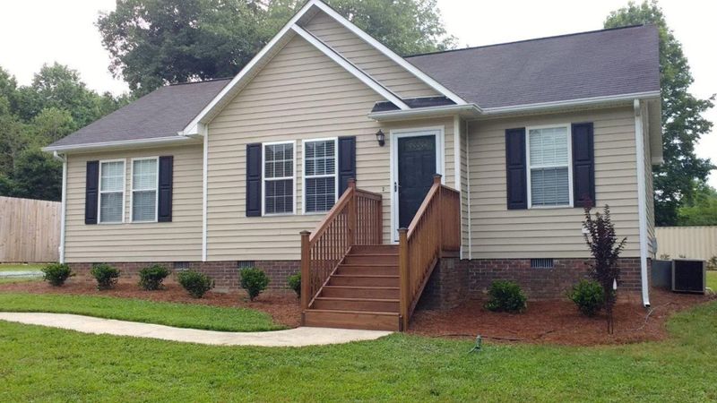 7464 Cypress Dr, Graham, NC 27253