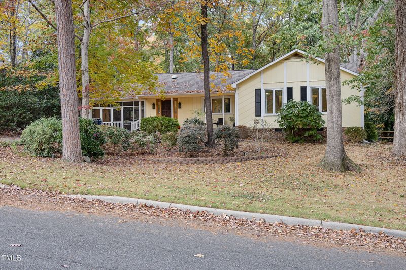 7464 Deer Track Dr, Raleigh, NC 27613