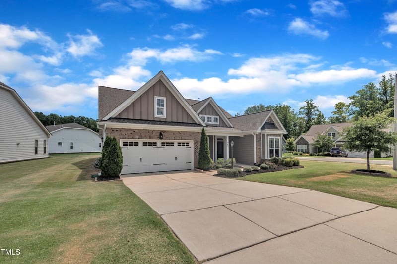 747 Catherine Lake Ct, Fuquay Varina, NC 27526