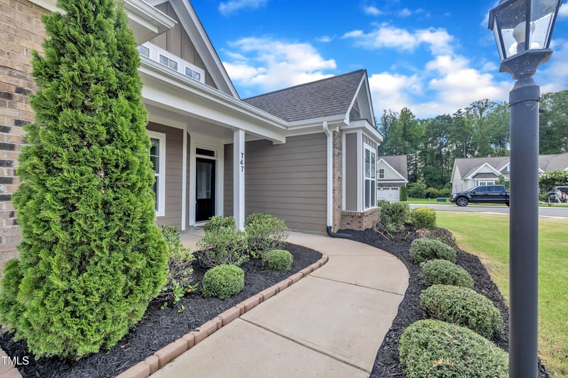 747 Catherine Lake Ct, Fuquay Varina, NC 27526