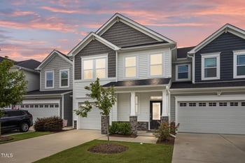 747 Creekway Dr, Fuquay Varina, NC 27526