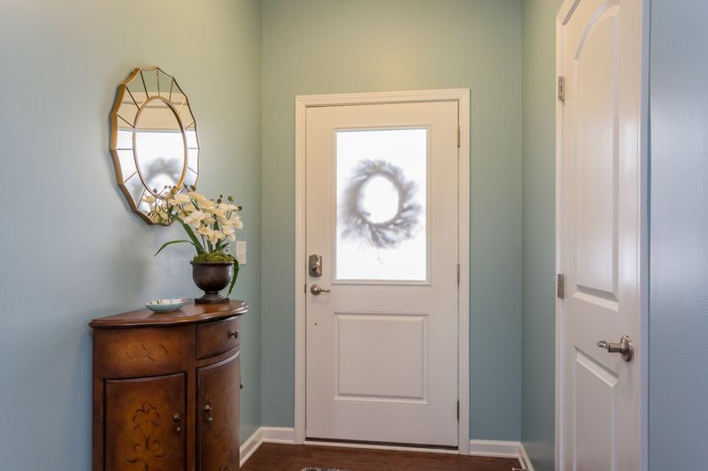 747 Davenbury Way, Cary, NC 27513