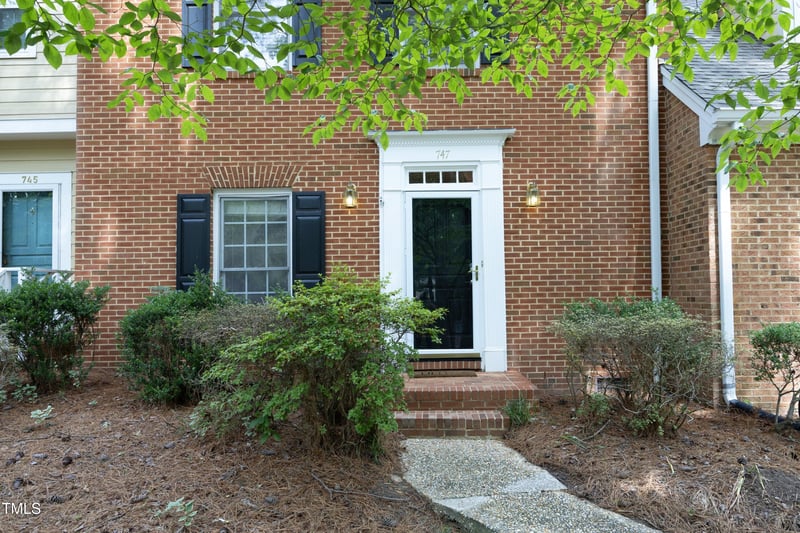 747 Weathergreen Dr, Raleigh, NC 27615