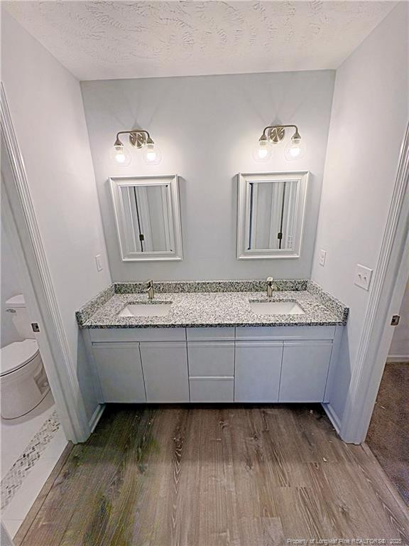 7473 Fairpoint Rd, Fayetteville, NC 28314