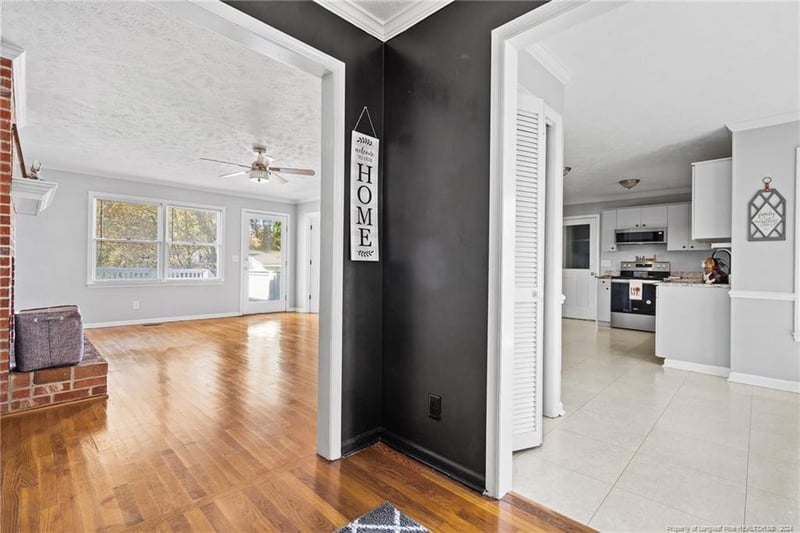 7474 Fairpoint Dr, Fayetteville, NC 28314