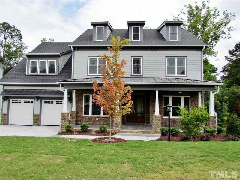 748 Magalloway Dr, Cary, NC 27519