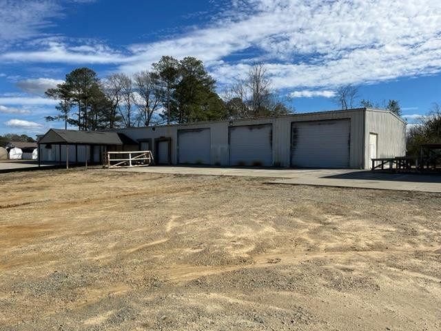7486 Us 421 , Erwin, NC 28339