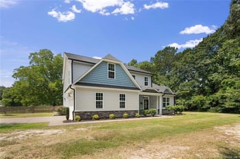 7487 Glen Raven Dr, Fayetteville, NC 28306