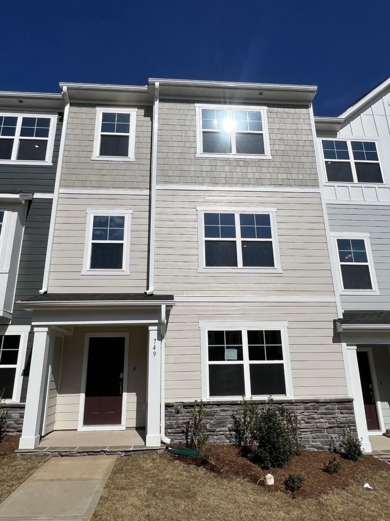 749 Gimari Dr, Wake Forest, NC 27587