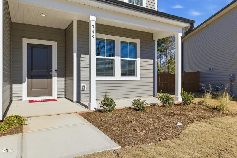 749 Richardson Dr, Sanford, NC 27330