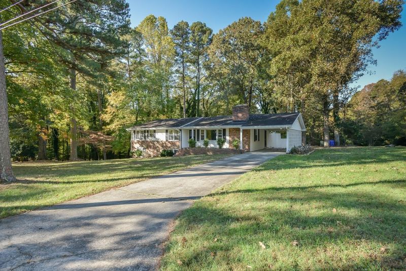 749 Williams Cir, Chapel Hill, NC 27516