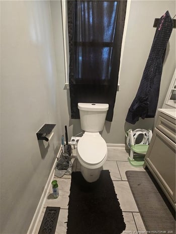 7490 Fairpoint Dr, Fayetteville, NC 28314