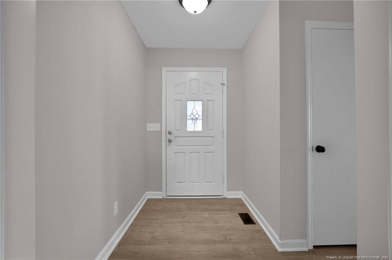 7491 Fairpoint Rd, Fayetteville, NC 28314