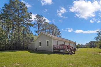 7493 Glen Raven Dr, Fayetteville, NC 28306