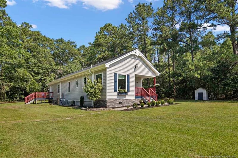 7493 Glen Raven Dr, Fayetteville, NC 28306