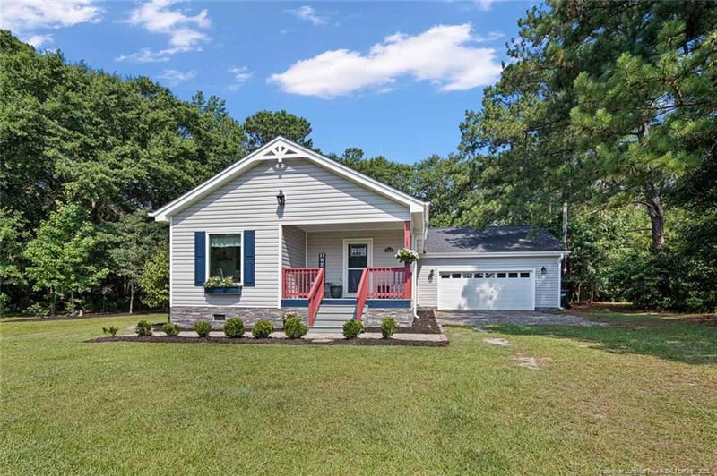 7493 Glen Raven Dr, Fayetteville, NC 28306