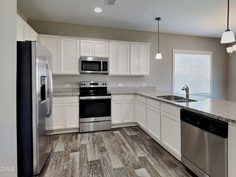 75 Ambergate Dr, Youngsville, NC 27596