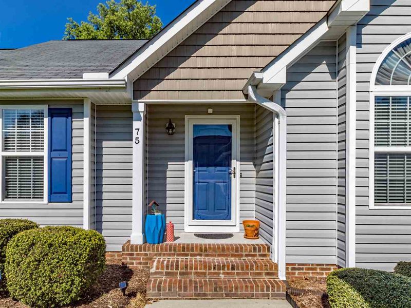 75 Atherton Dr, Youngsville, NC 27596