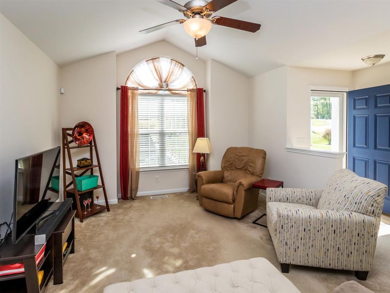 75 Atherton Dr, Youngsville, NC 27596