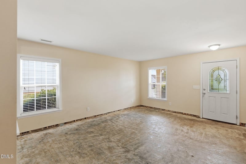 75 Averasboro Dr, Clayton, NC 27520