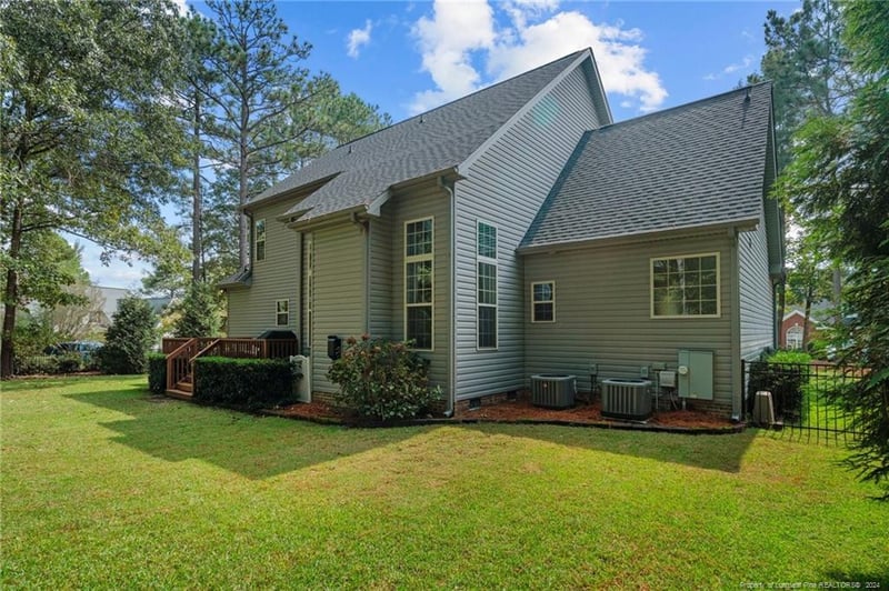 75 Blue Heron Ct, Sanford, NC 27332