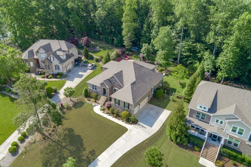 75 Bridgewater Ct, Chapel Hill, NC 27517