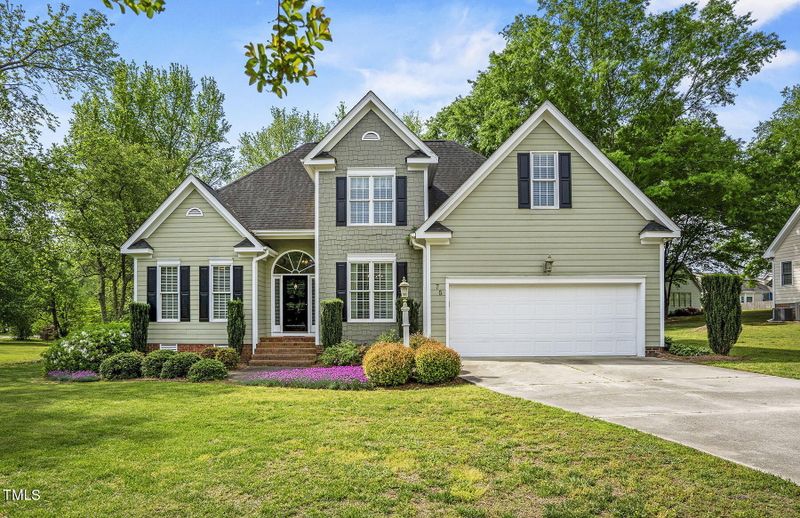 75 Brightleaf Ct, Angier, NC 27501