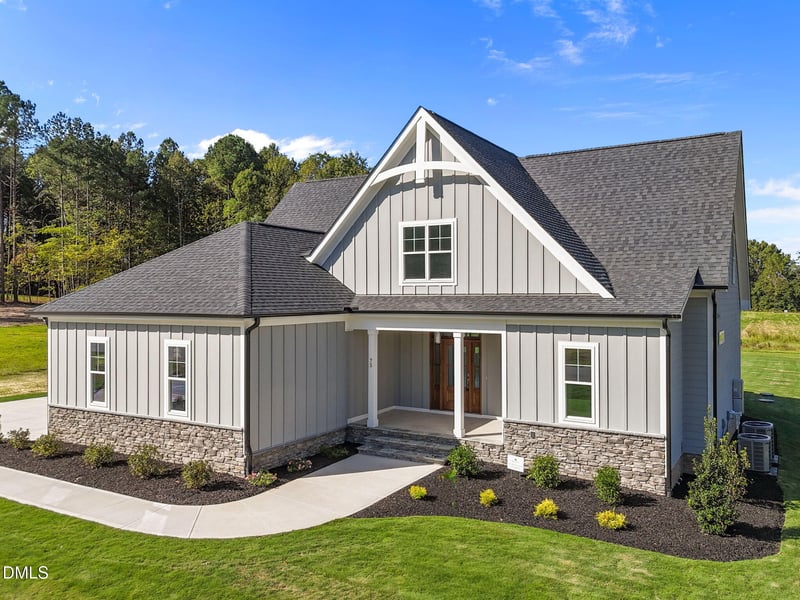 75 Broadleaf Ln, Youngsville, NC 27596