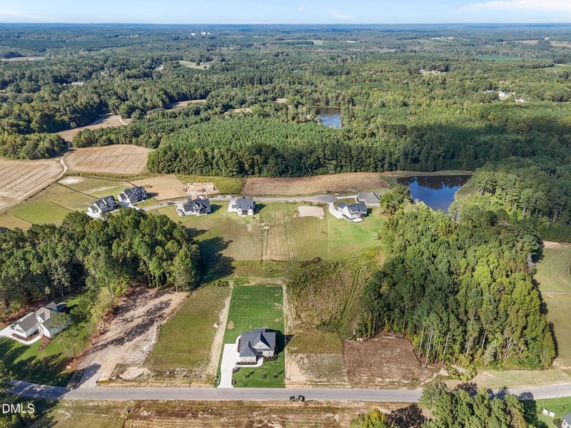 75 Broadleaf Ln, Youngsville, NC 27596