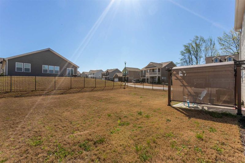 75 Chinaberry Dr, Clayton, NC 27527