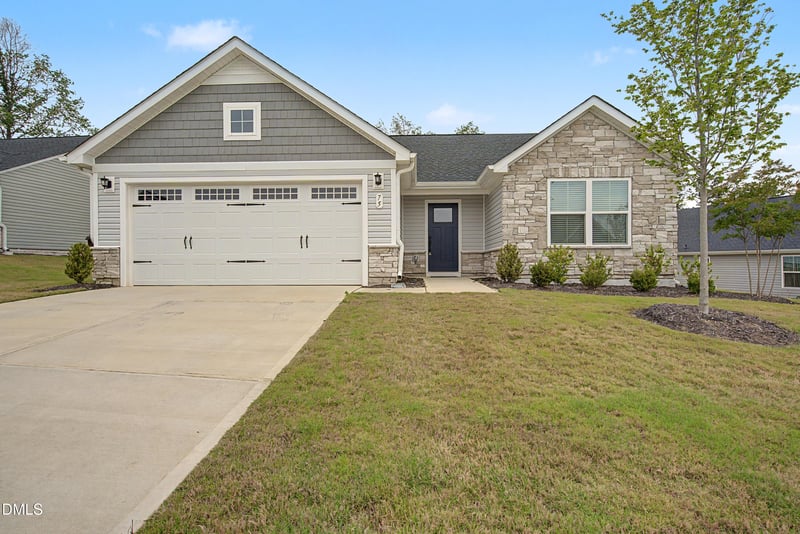 75 Clove Hitch Ln, Fuquay Varina, NC 27526