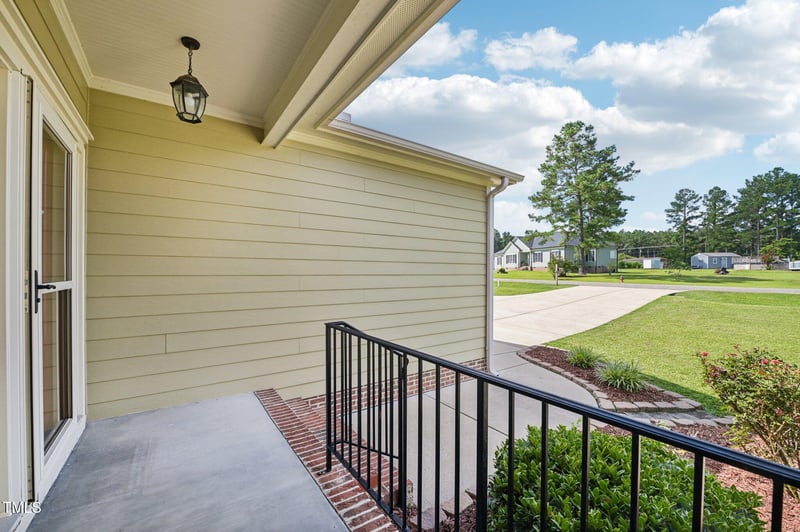 75 Crestline Dr, Selma, NC 27576