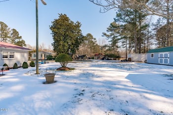 75 Crestview Rd, Siler City, NC 27344