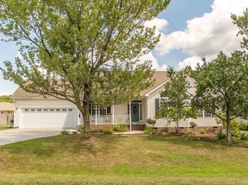 75 Glen Oaks Dr, Youngsville, NC 27596