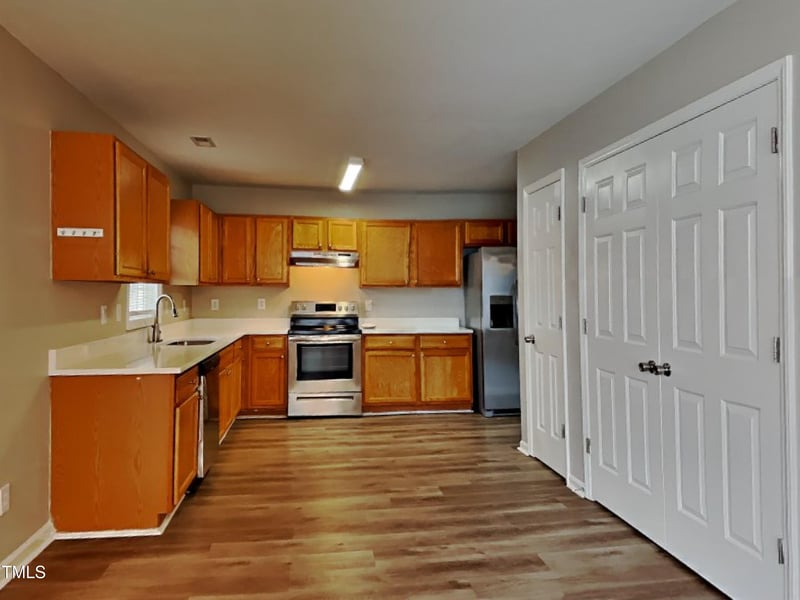 75 Herndon Ct, Clayton, NC 27520
