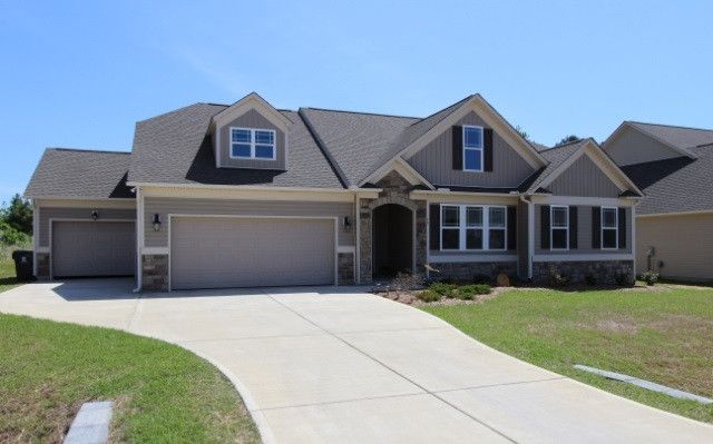 75 Kasdon Dr, Garner, NC 27529