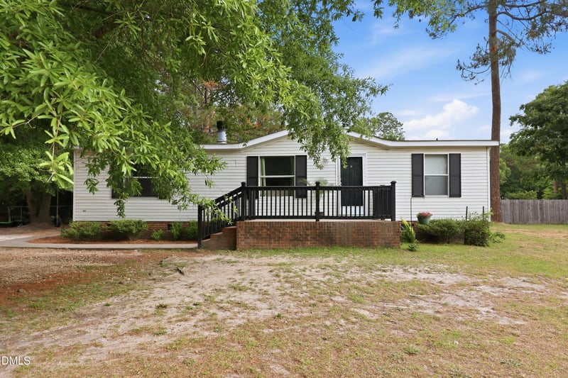 75 Kellam Dr, Lillington, NC 27546