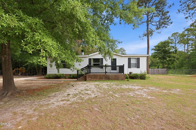 75 Kellam Dr, Lillington, NC 27546