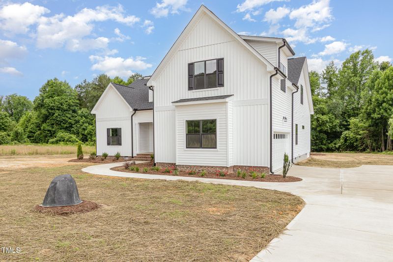 75 Kettle Creek Dr, Zebulon, NC 27597