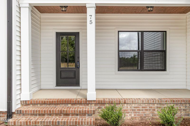 75 Kettle Creek Dr, Zebulon, NC 27597