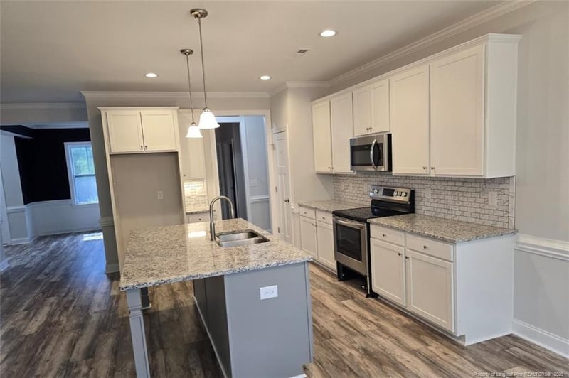 75 Lakewind Ct, Sanford, NC 27332