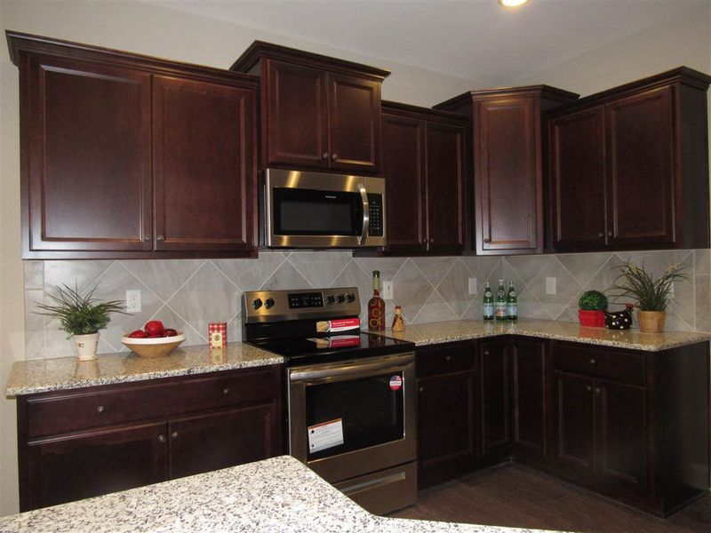75 Mallory Ct, Clayton, NC 27520