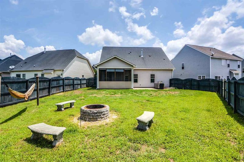 75 Marsh Creek Dr, Garner, NC 27529